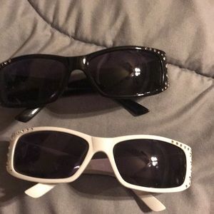 Two pair Scentsy sunglasses